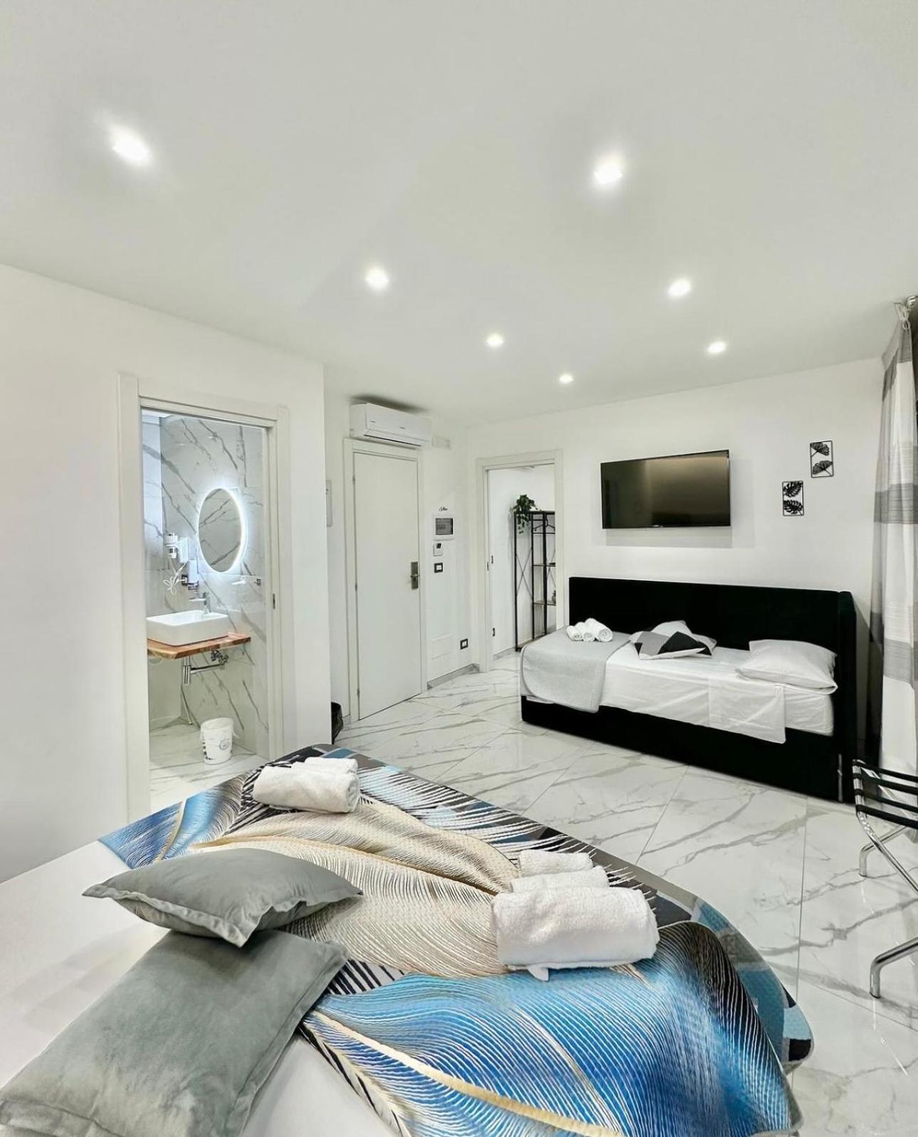 Oltremare Apartment Bari Bagian luar foto