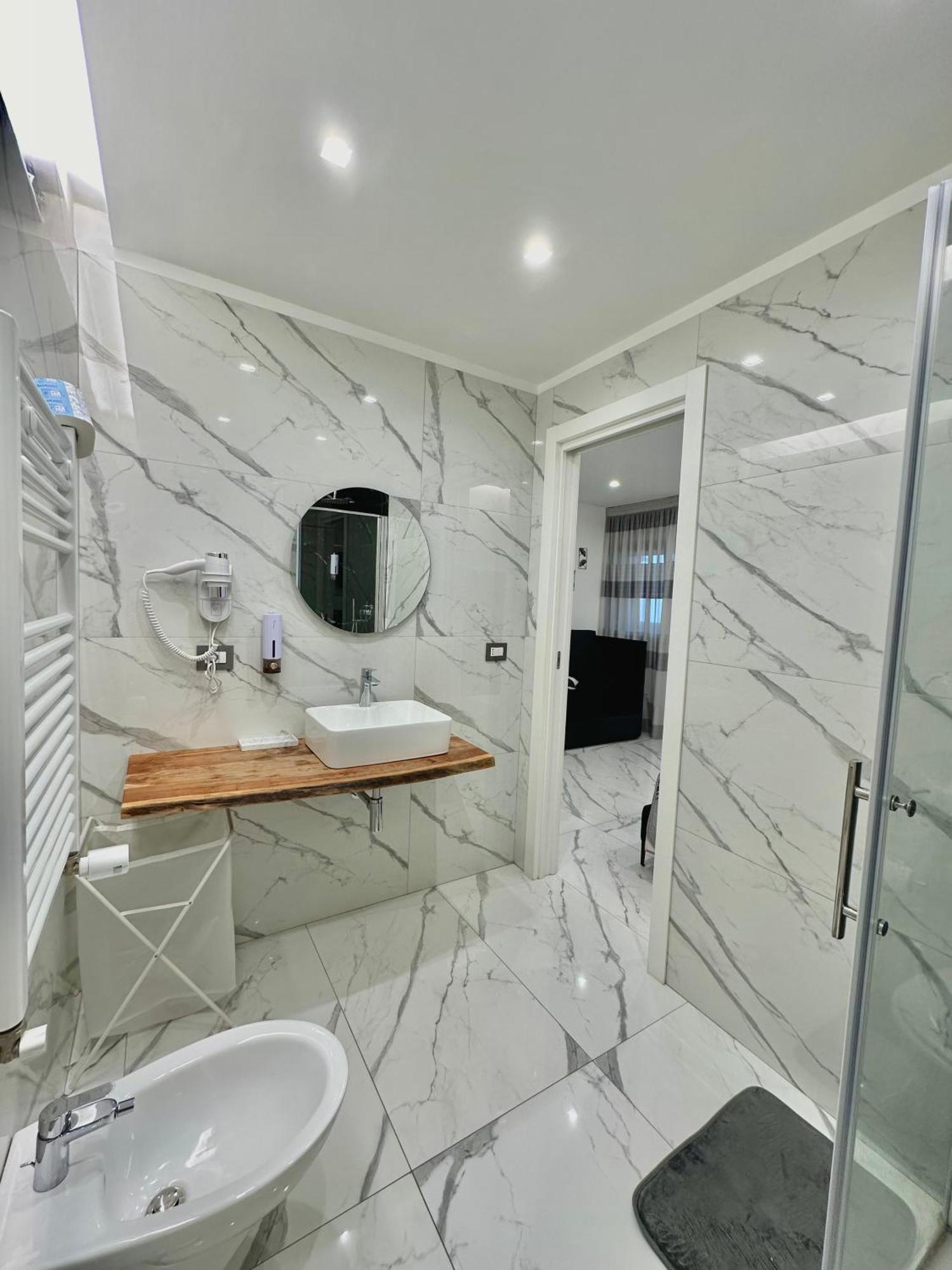 Oltremare Apartment Bari Bagian luar foto